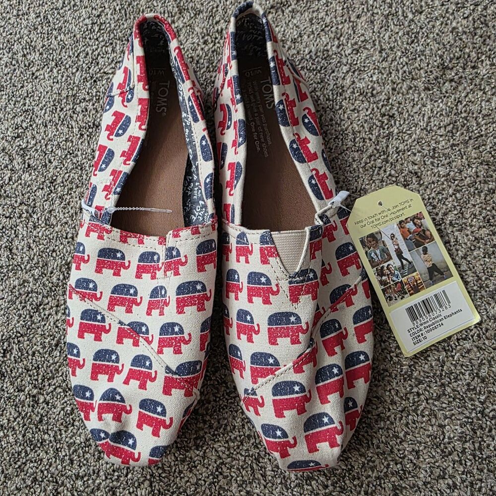 NWT TOMS Republican Elephant Shoes Size 10 Slip On Canvas Red White Blue